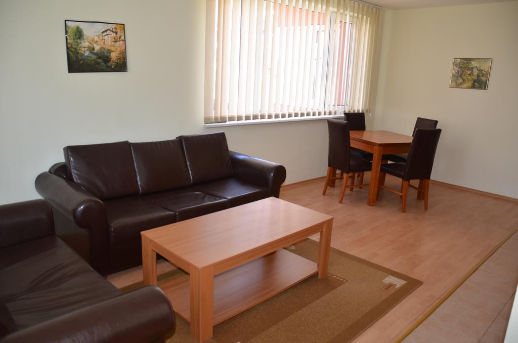 Single Private Apartments In Marina View Fort Beach Sveti Vlas Eksteriør billede