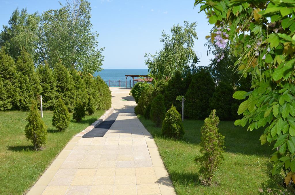 Single Private Apartments In Marina View Fort Beach Sveti Vlas Eksteriør billede